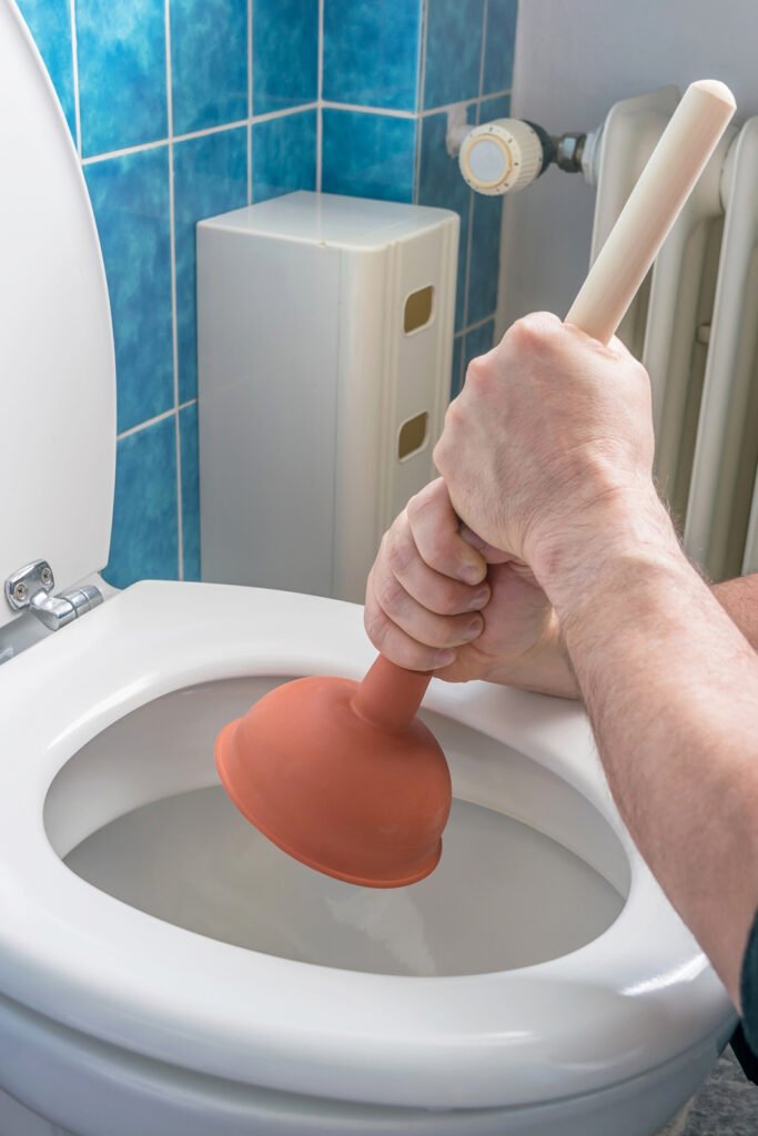 deboucher-toilettes-ventouse-debouchage_wc_debouchage-wc-furet-electrique- debouchage-wc-toilette - Déboucher un WC - ETS ROUBAIX