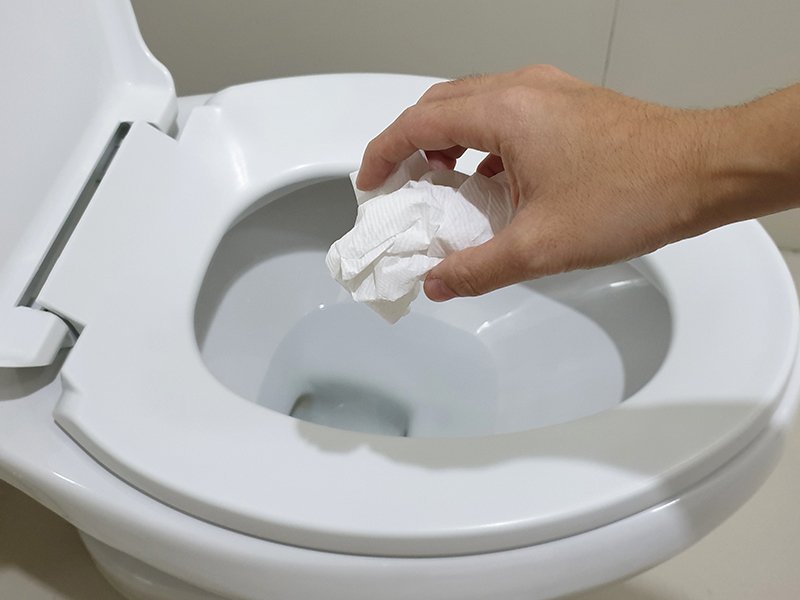 Bouchons évier : Comment éviter les obstructions fréquentes dans les éviers et les toilettes ?